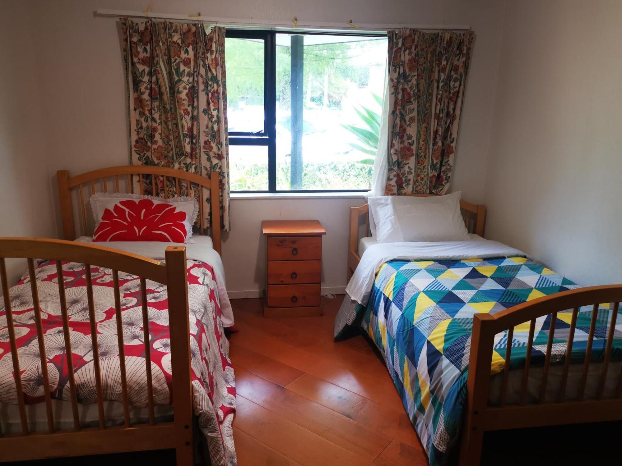 Beautiful Estuary Views In Shelly Park Villa Auckland Eksteriør billede