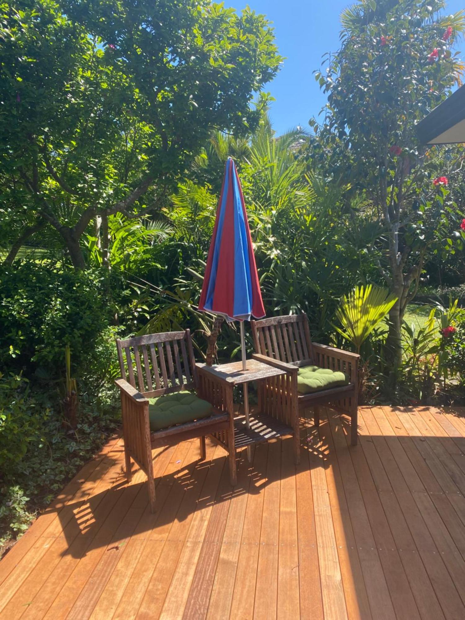 Beautiful Estuary Views In Shelly Park Villa Auckland Eksteriør billede
